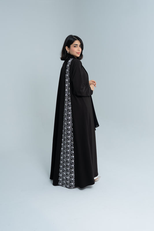 A cut abaya in Korean crepe with floral fabric
